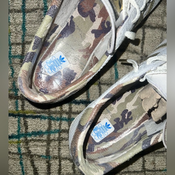 Adidas Classic Shelltoe QuickStrike - Picture 5 of 7